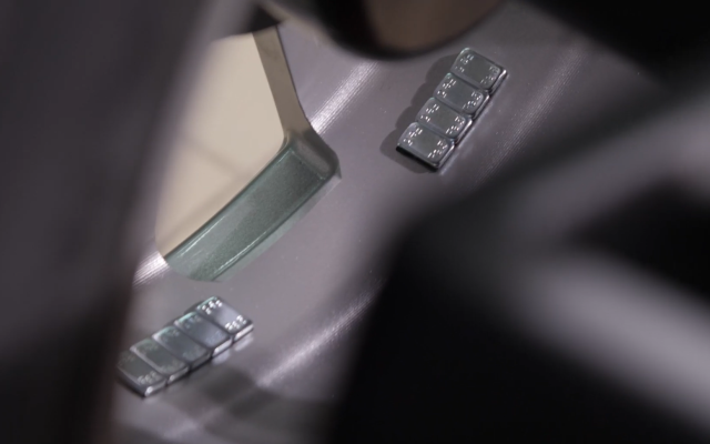 Позволяет работать с литыми дисками